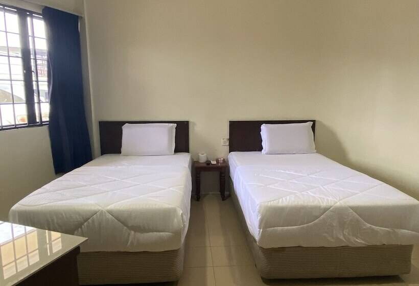 Gold Hill Hotel By Oyo