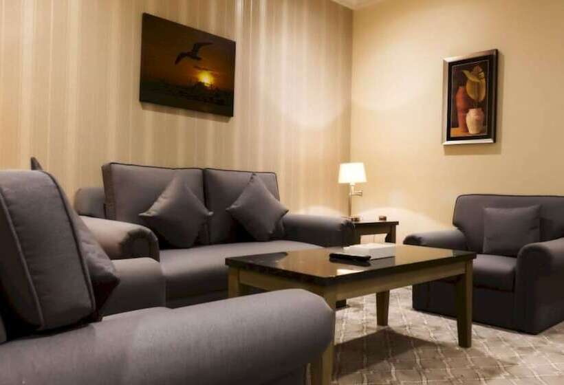 هتل Capital O 126 Manama Tower