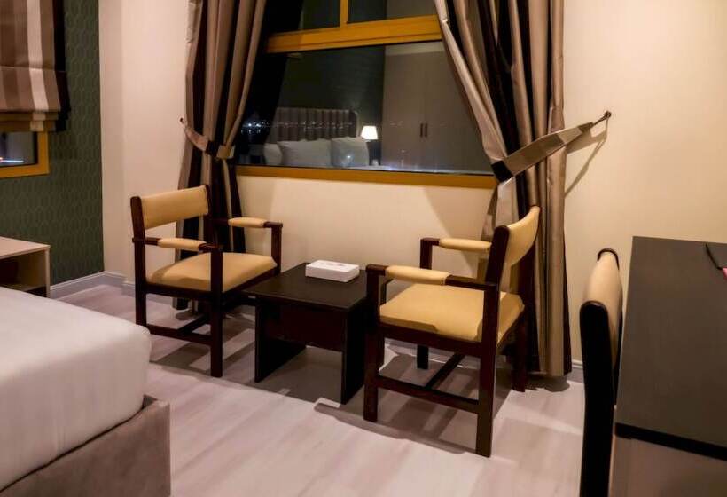 هتل Capital O 126 Manama Tower