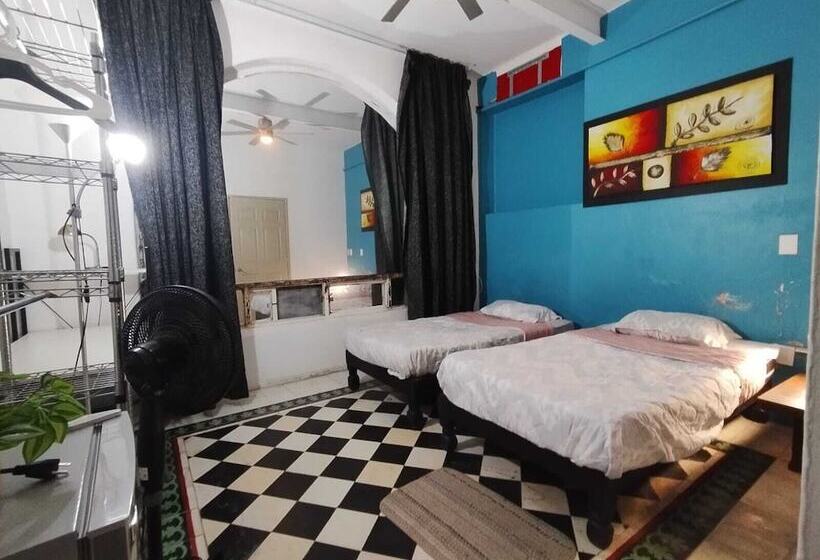 Отель Chapultepec