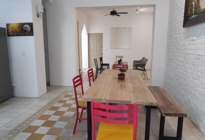 Отель Chapultepec