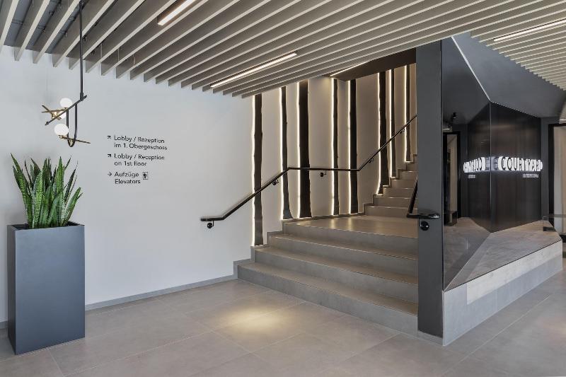 Отель Courtyard By Marriott Freiburg