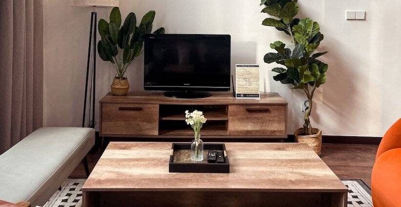 בית מלון כפרי Homesuite’ Home @ Riverson Soho