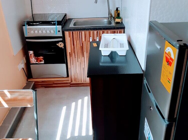 فندق Julbert Plaza