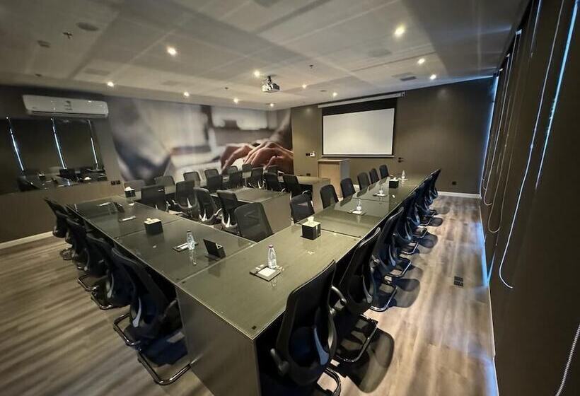 Отель Msharef Almoden