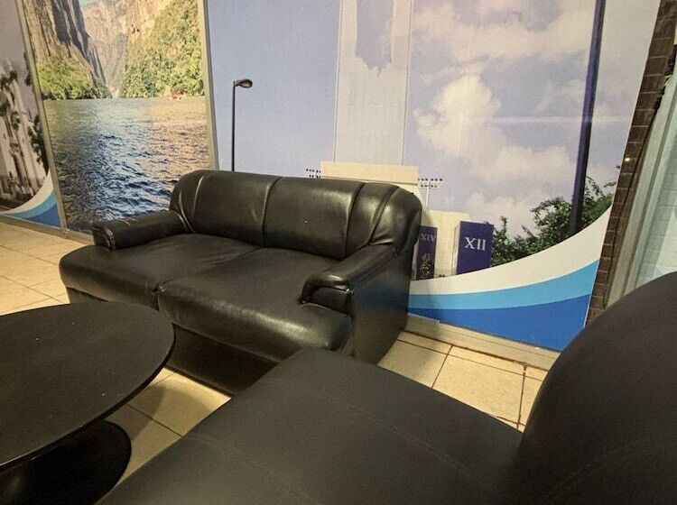 هتل Narváez Classic