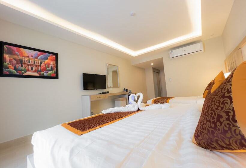 هتل Petra Premium