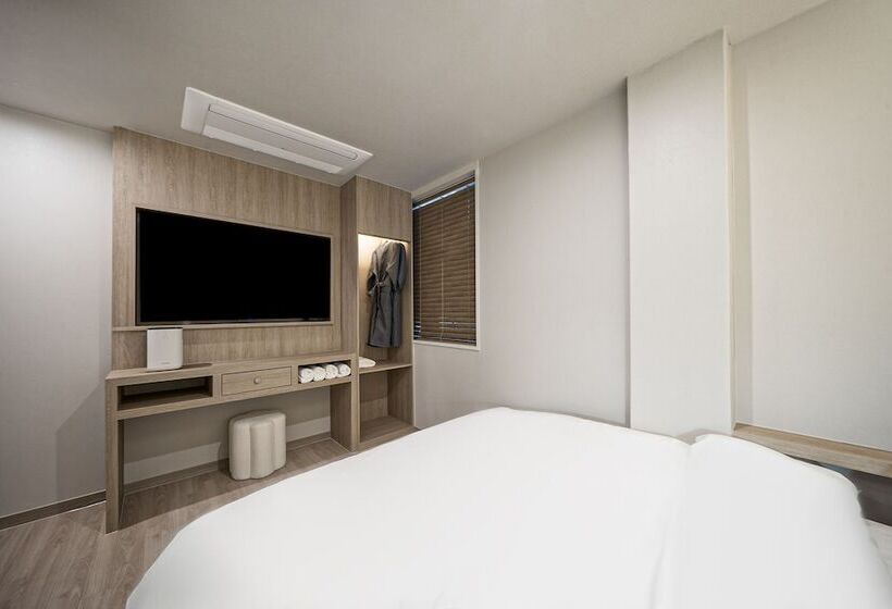 فندق Poverta Stay