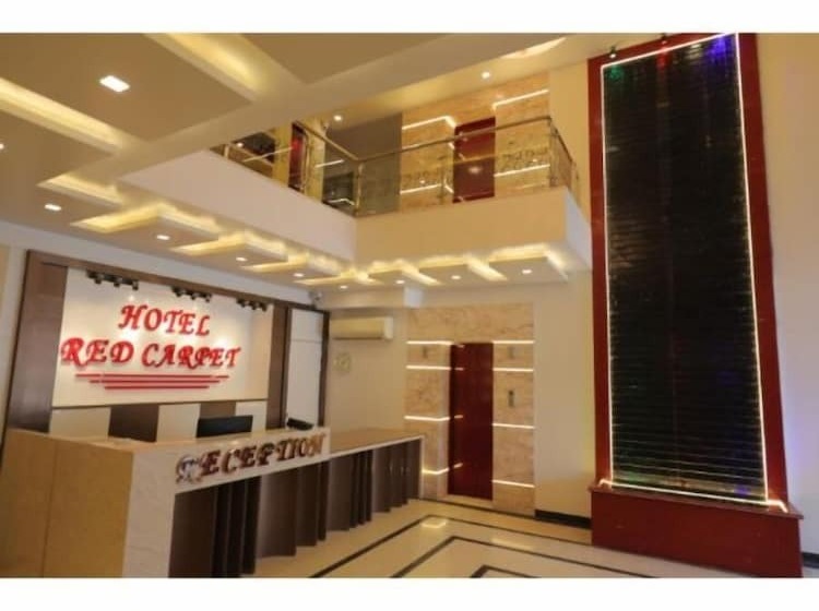 فندق Sahibs Red Carpet