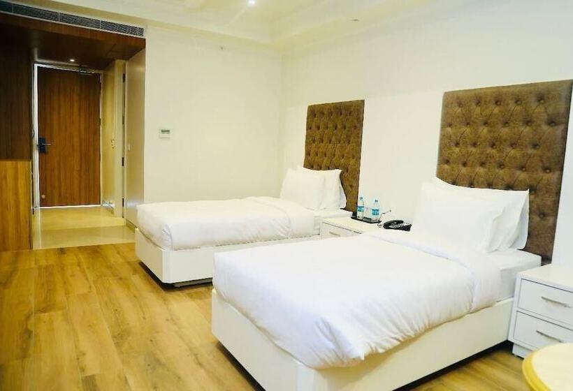 בית מלון כפרי Sapphire Sky