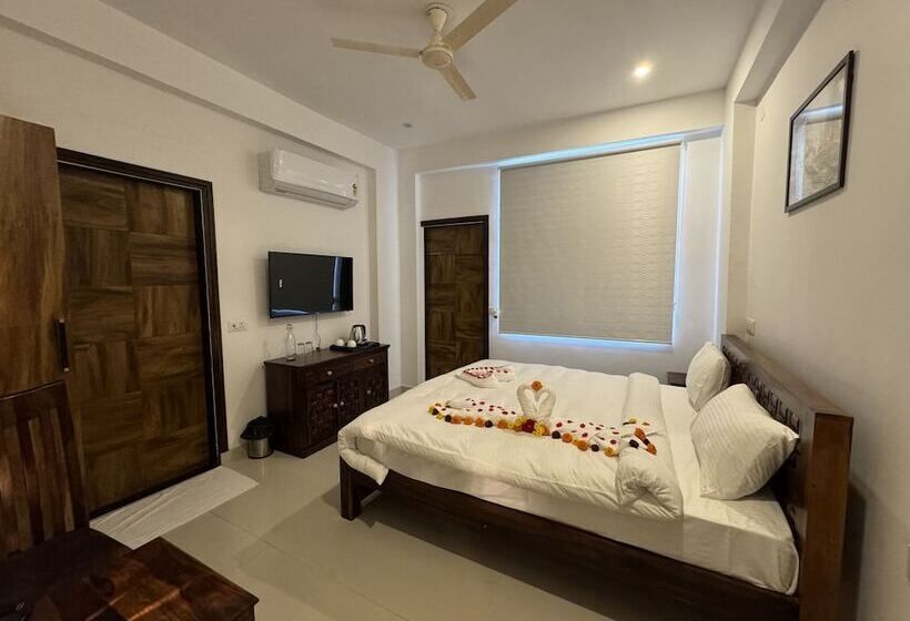 فندق Shikaar Inn
