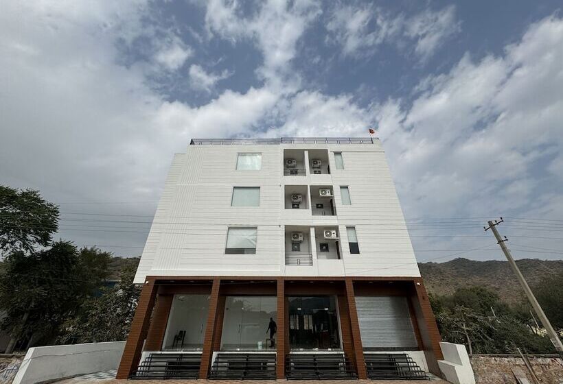 فندق Shikaar Inn