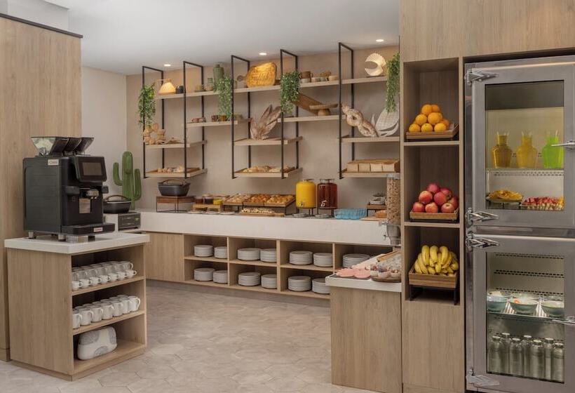 هتل Staybridge Suites Dubai Business Bay An Ihg