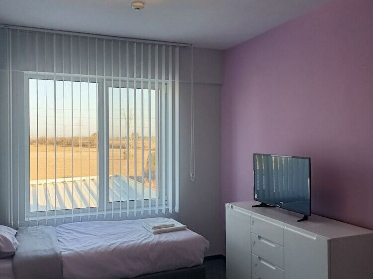 בית מלון כפרי Ubis