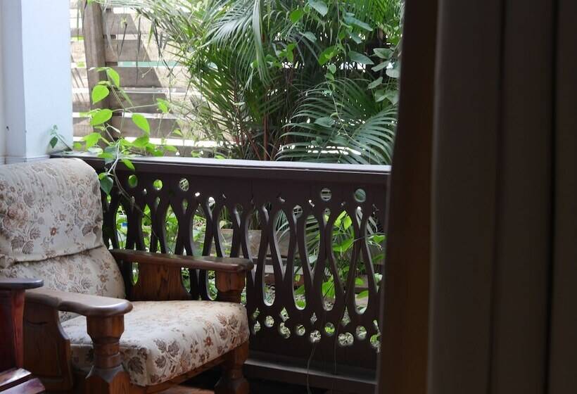 ホテル Mandacaru Puerto Viejo