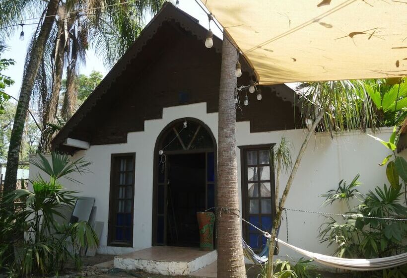 ホテル Mandacaru Puerto Viejo