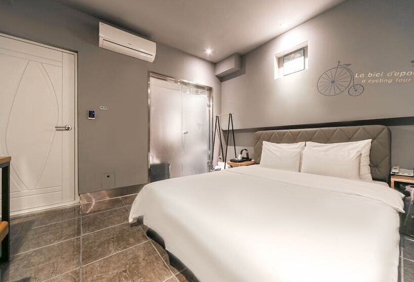 모텔 Changwon Myeongseo-dong Hotel Bucks