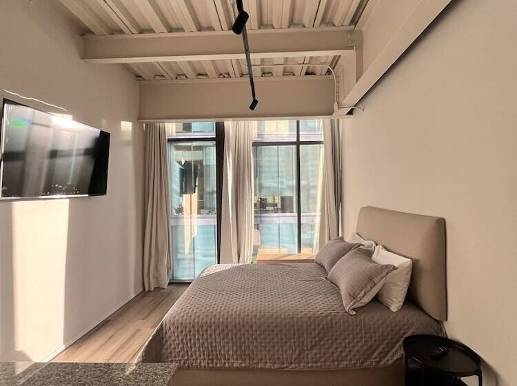 Olson Real Acueducto Hotel & Suites