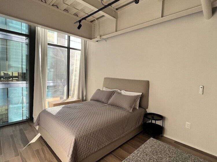 Olson Real Acueducto Hotel & Suites