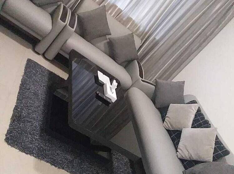 Reef Hotel Apartments