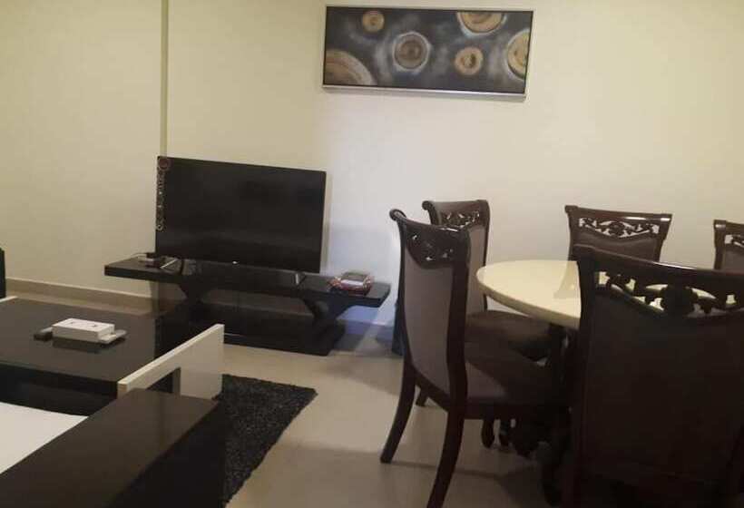 Reef Hotel Apartments