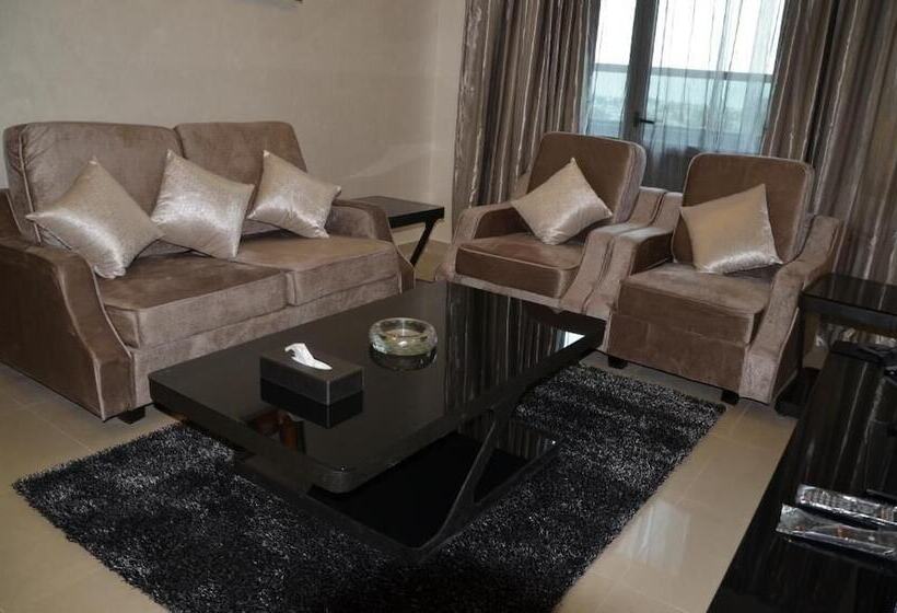 Reef Hotel Apartments