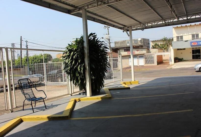 ユースホステル Papaya