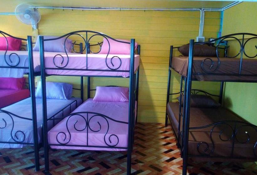 ユースホステル Shanti Backpacker&gallery