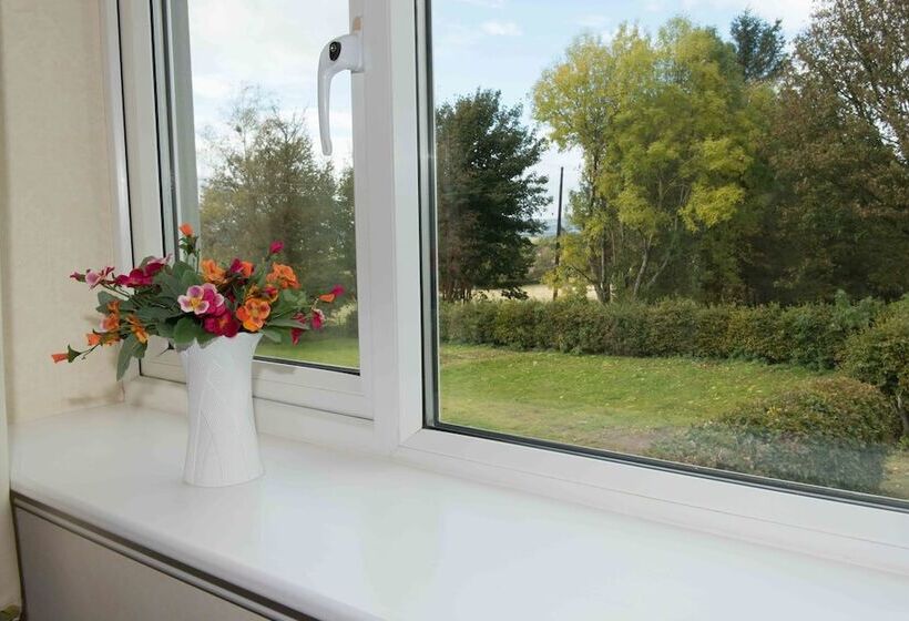 צימר Bishopcleugh Guest House