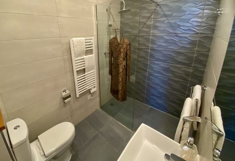 تختخواب و صبحانه Boco Boutique