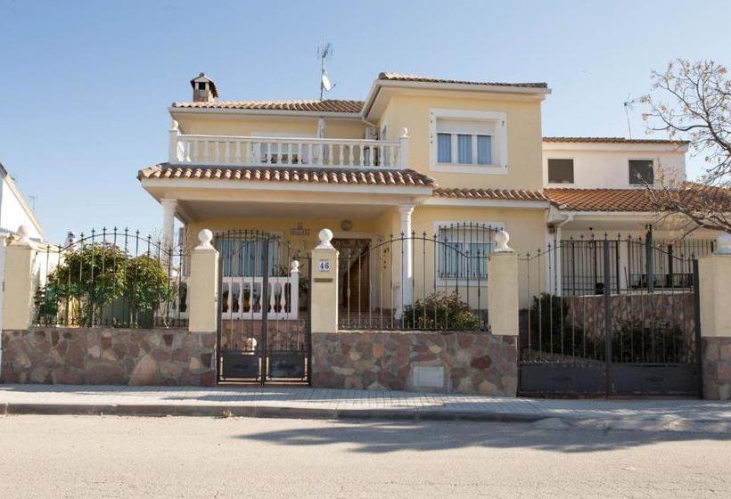 مبيت وإفطار La Rosaleda De Orgaz