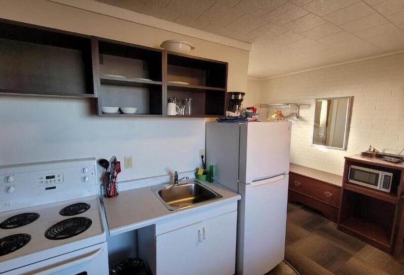 Caravel Motel