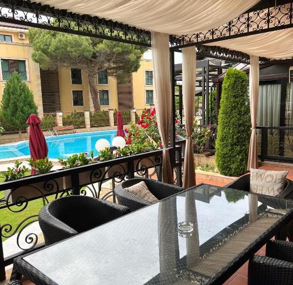 Family Hotel Paradise