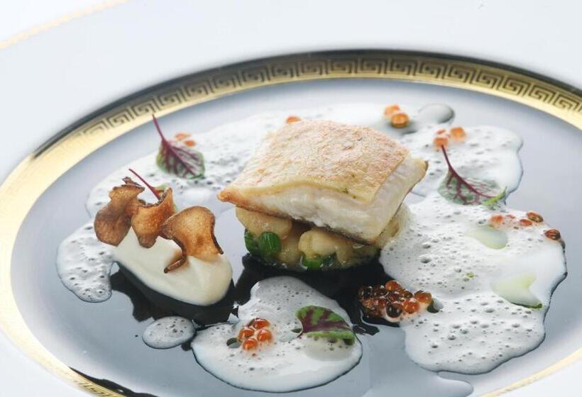 Hiša Linhart, Hotel & Restaurant