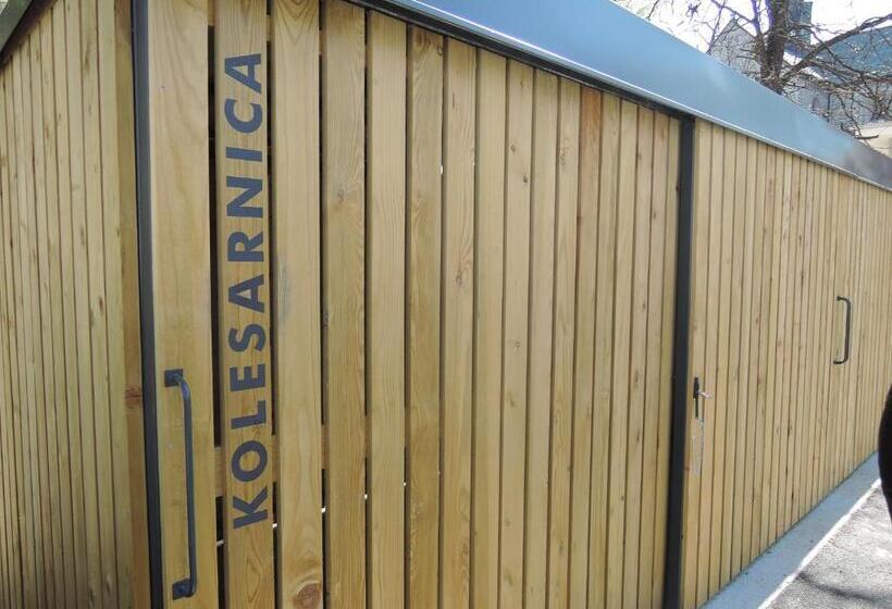 Hostel Bearlog Kočevje