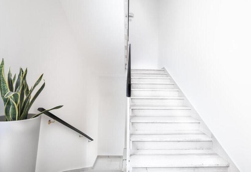 ホテル Adria Beach