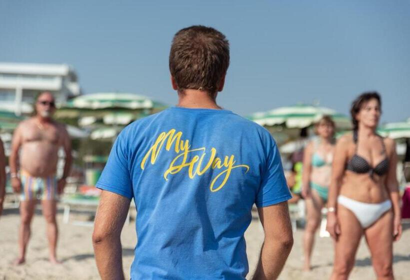 ホテル Adria Beach