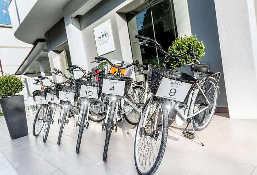 ホテル Adria Beach