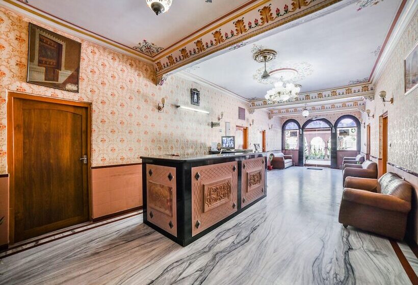 فندق Babu Heritage