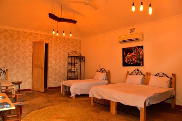 هتل Boulevard Inn Mt Meru