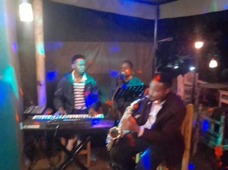 هتل Boulevard Inn Mt Meru