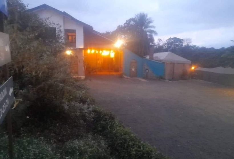 هتل Boulevard Inn Mt Meru