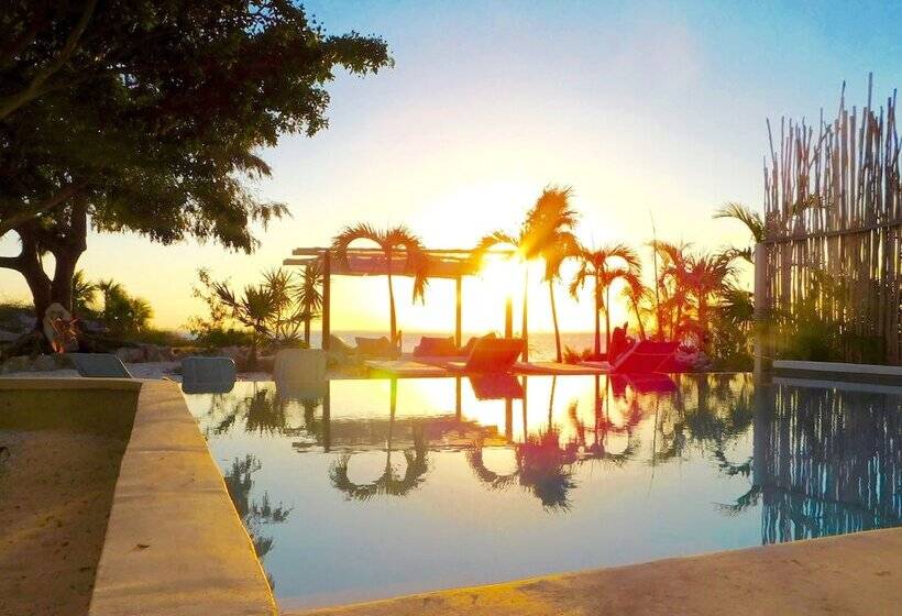 هتل Casa Coco By Coco B Isla