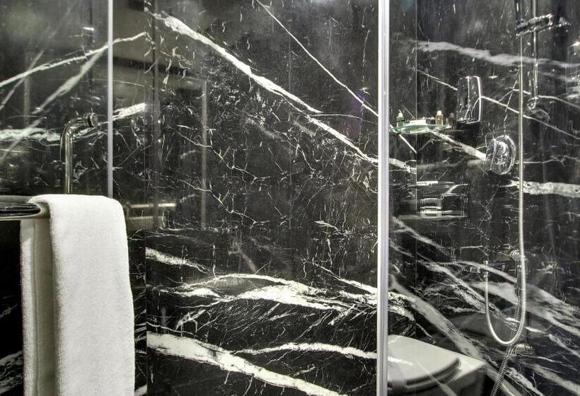 酒店 Comfort Inn Insys