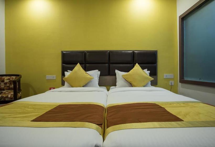 ホテル Cosmopolitan Indore