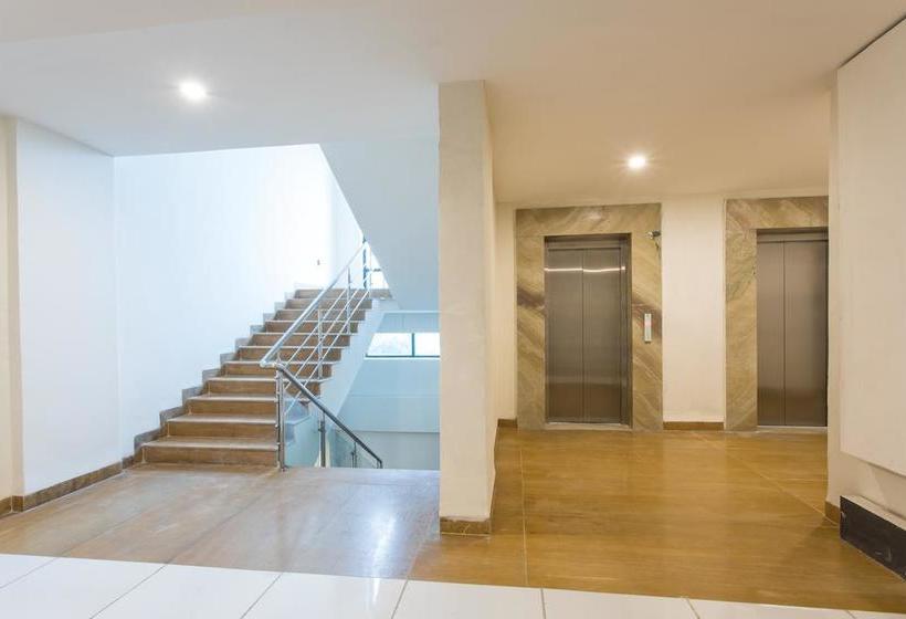 ホテル Cosmopolitan Indore