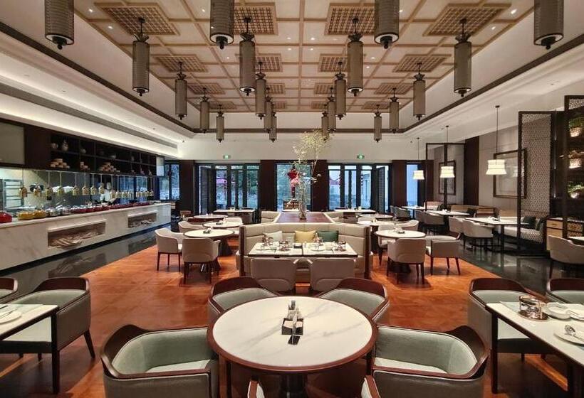 호텔 Dahongpao Resort