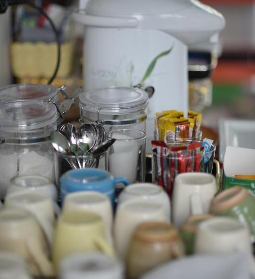 Отель Gold Airport Suites