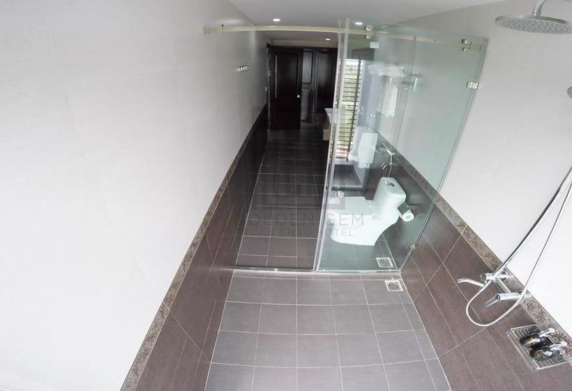 هتل Golden Gem Tuan Chau