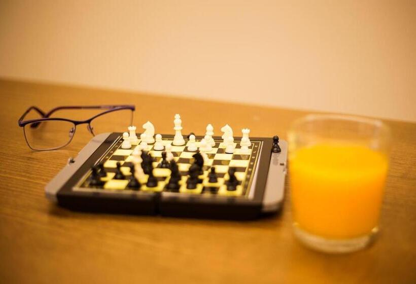 Отель Habitacions Plaça Major